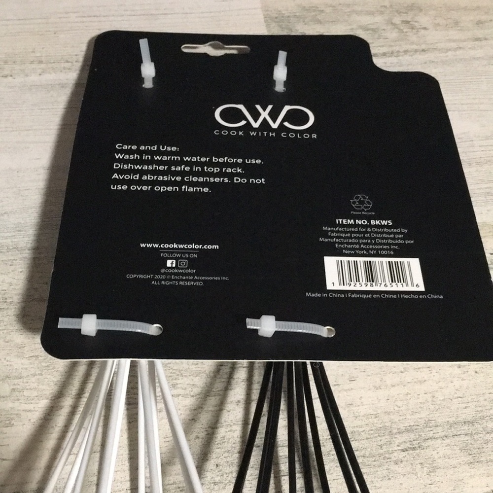 CWC Cook With Color 2-piece silicone black & white whisk set NWT - Picture 3 of 4